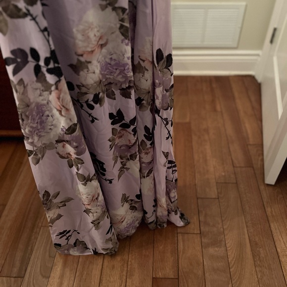 Evening dress new with tags! With back and side cutout and a slit in the front. - Picture 9 of 9